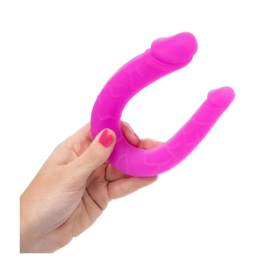 Różowe podwójne dildo wykonane z silikonu