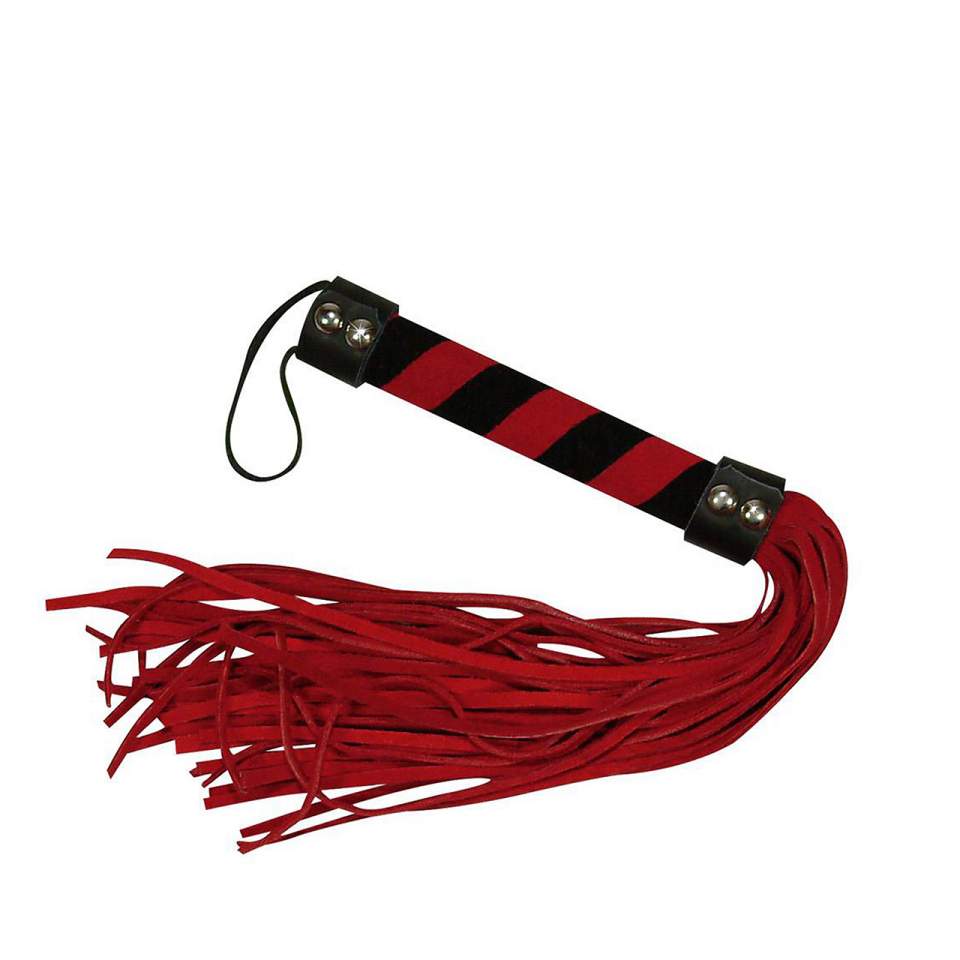 Estetycznie wykonany pejcz w kolorze czerwono-czarnym