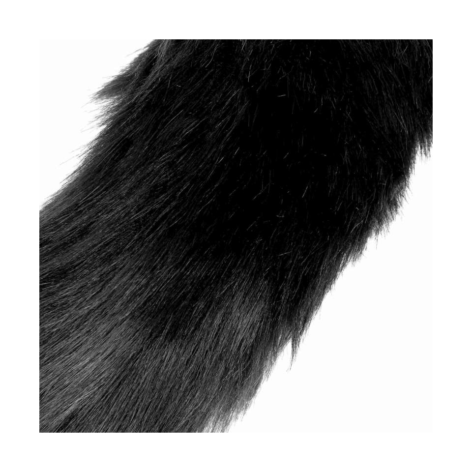 Lisi ogon w kolorze czarnym z metalowym plugiem analnym