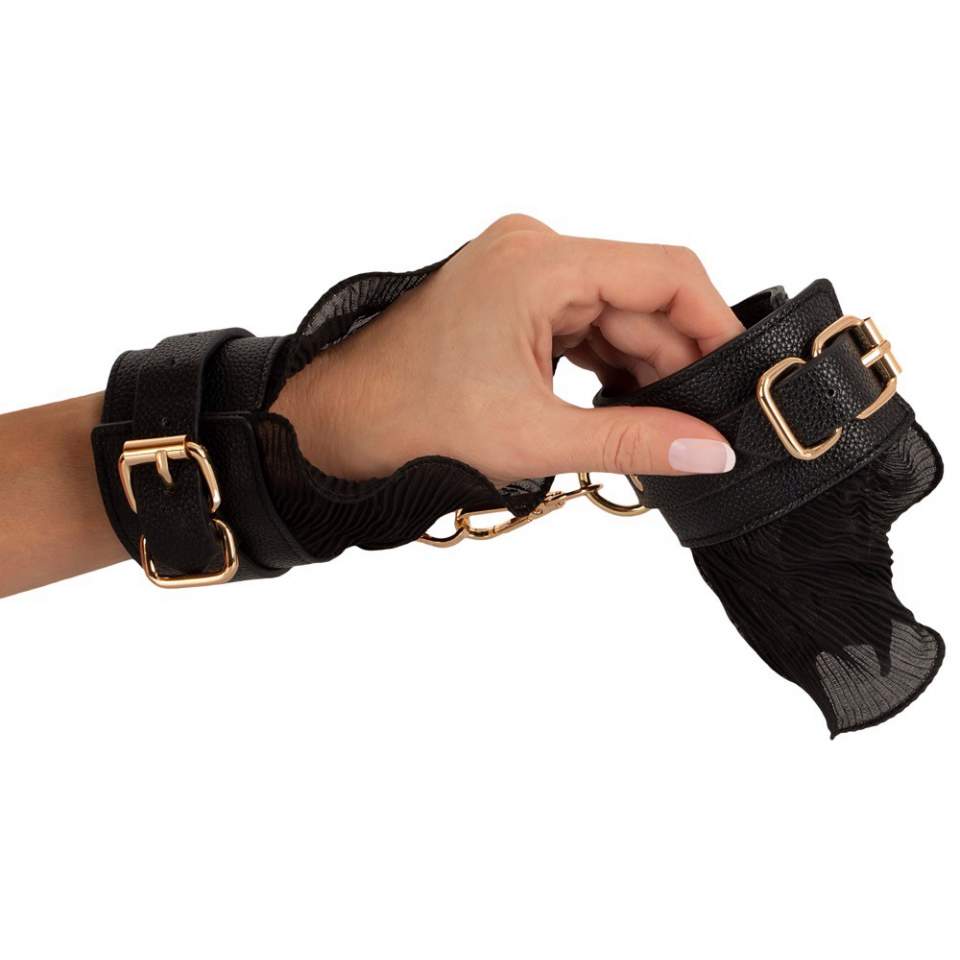 Zestaw Bondage: składający się z mankietu na szyję ze smyczą i kajdanek