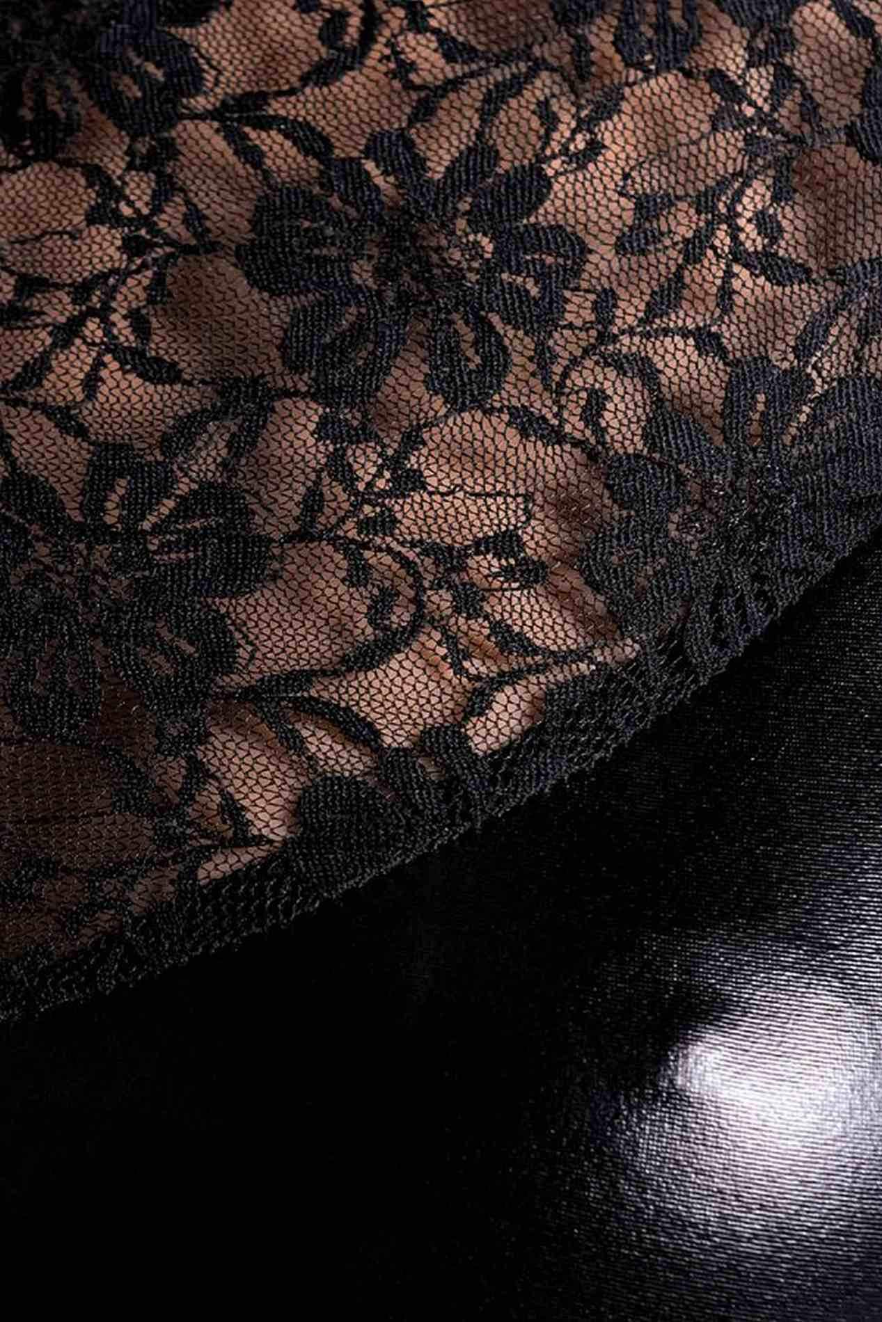 Zmysłowa sukienka z koronką z materiału Wetlook