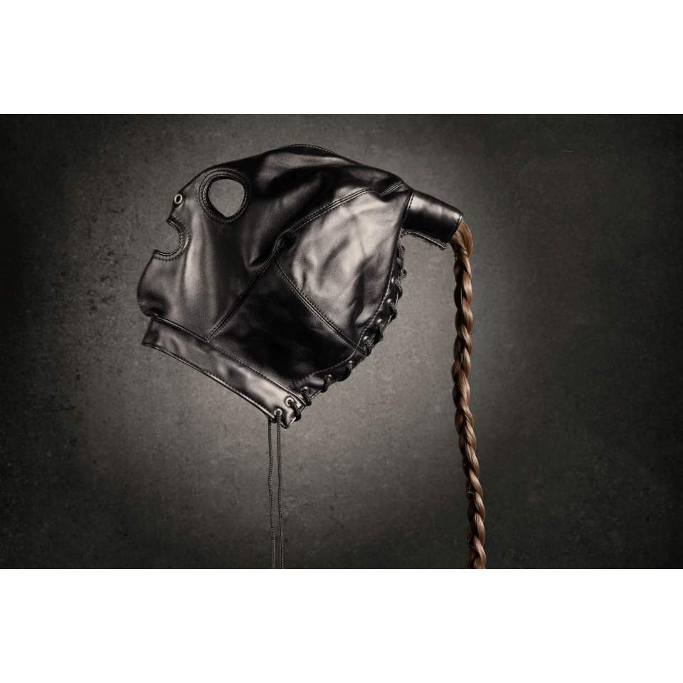 Maska rewgulowana z otworem na oczy i usta + peruka kucyka