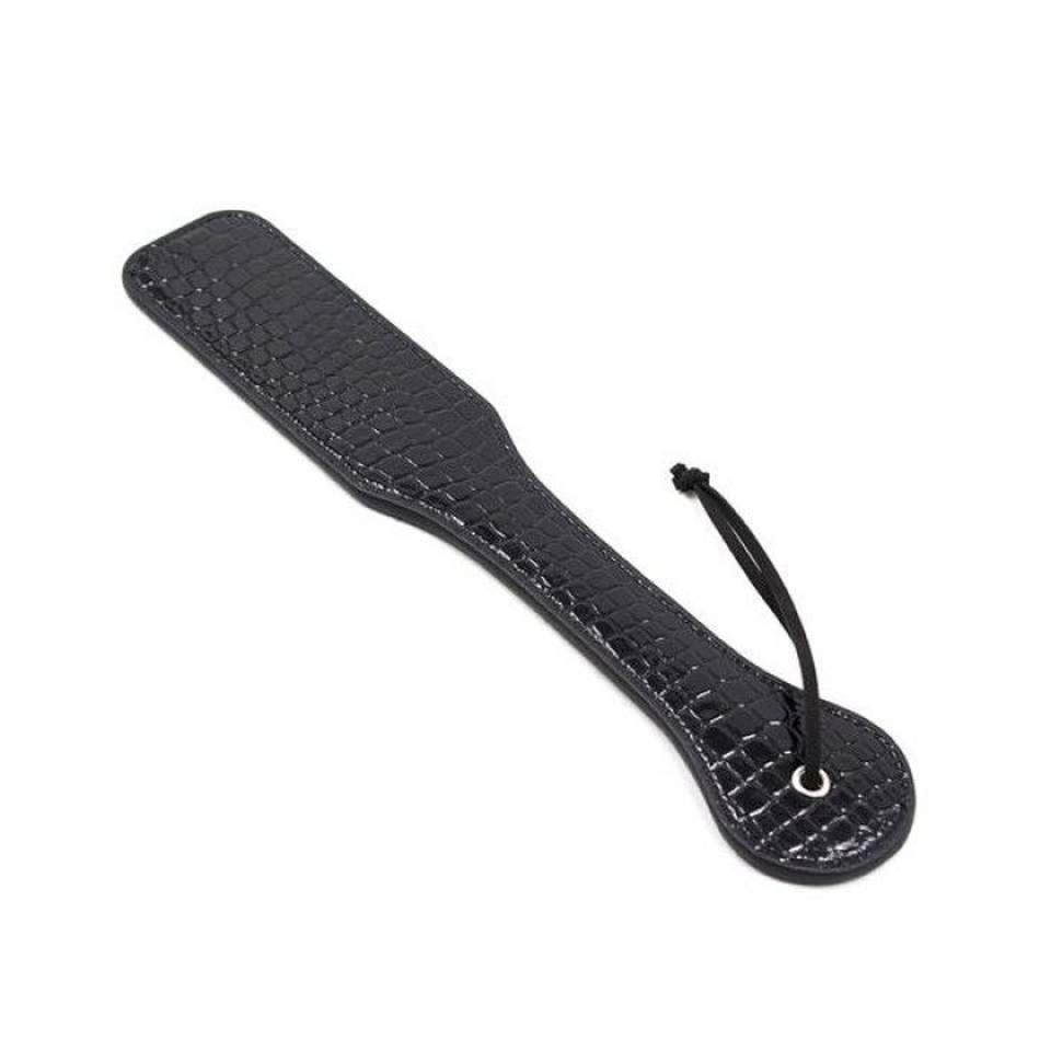 Czarna packa 'Crocodile'- idealne do zmysłowych pieszczot i intensywnych uderzeń.