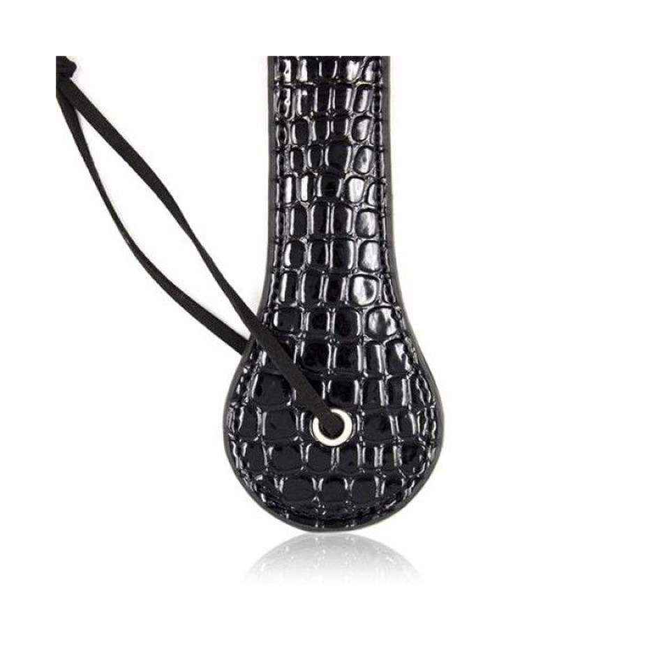 Czarna packa 'Crocodile'- idealne do zmysłowych pieszczot i intensywnych uderzeń.