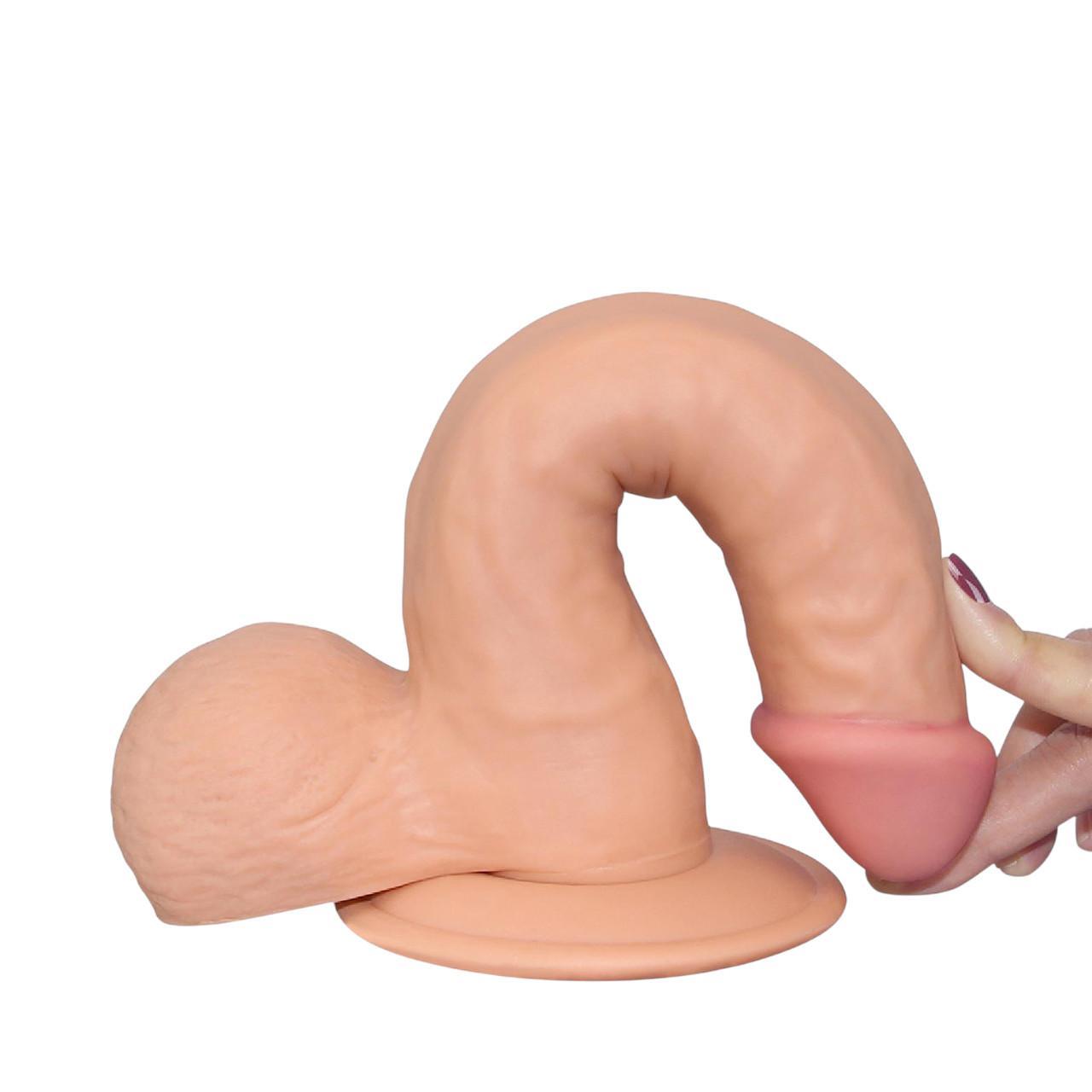 Realistyczne dildo z jądrami i przyssawką- 20cm