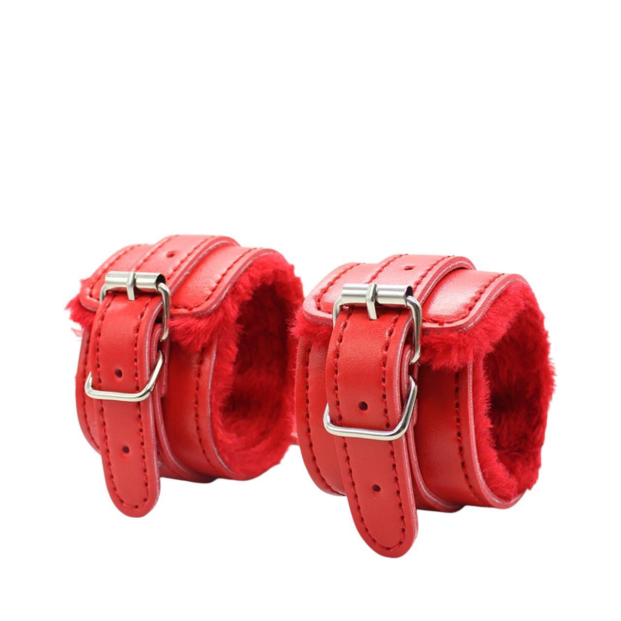 Zestaw do bondage w kolorze czerwonym- 8 elementów