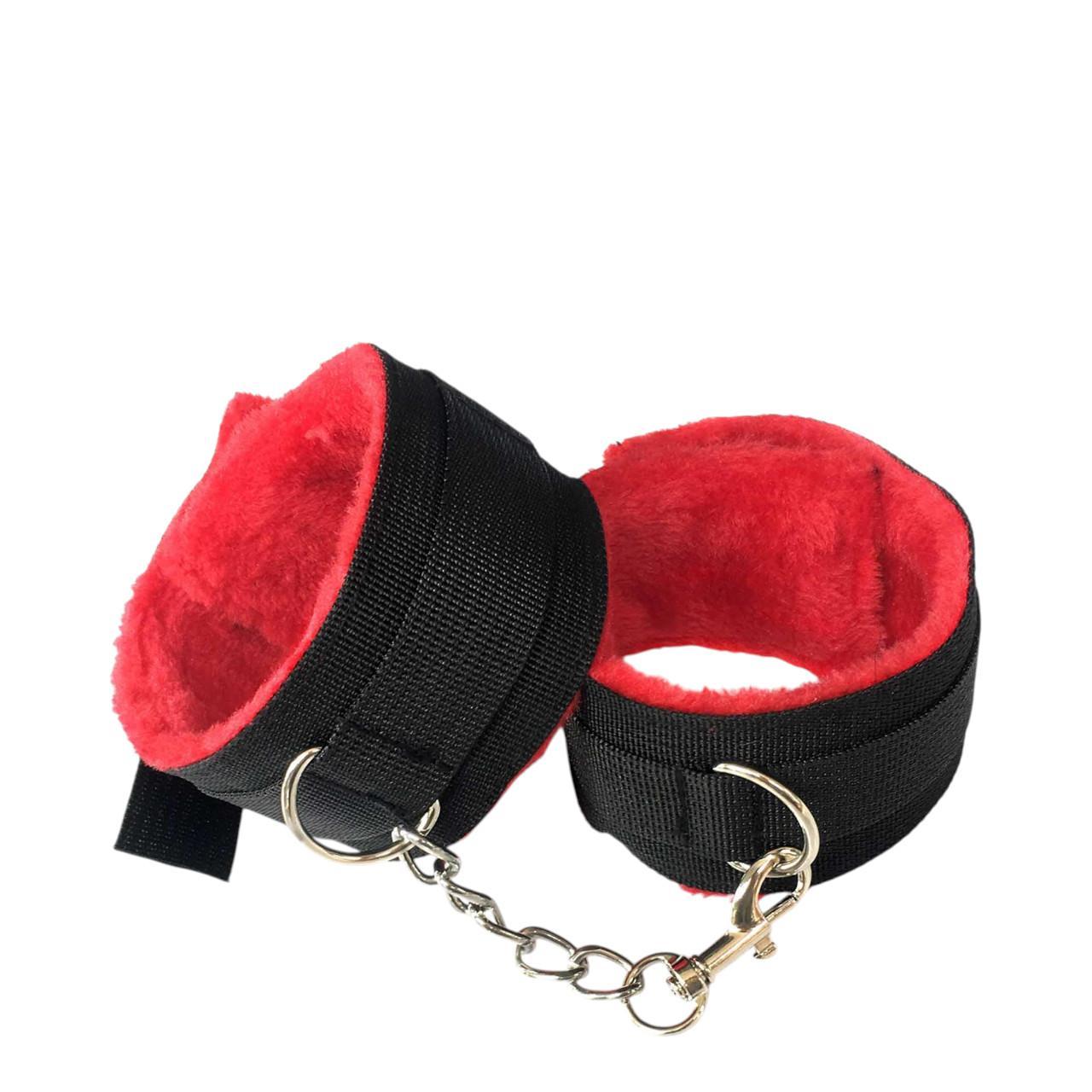 Zestaw BDSM w kolorze czarno-czerwonym - 10 elementów