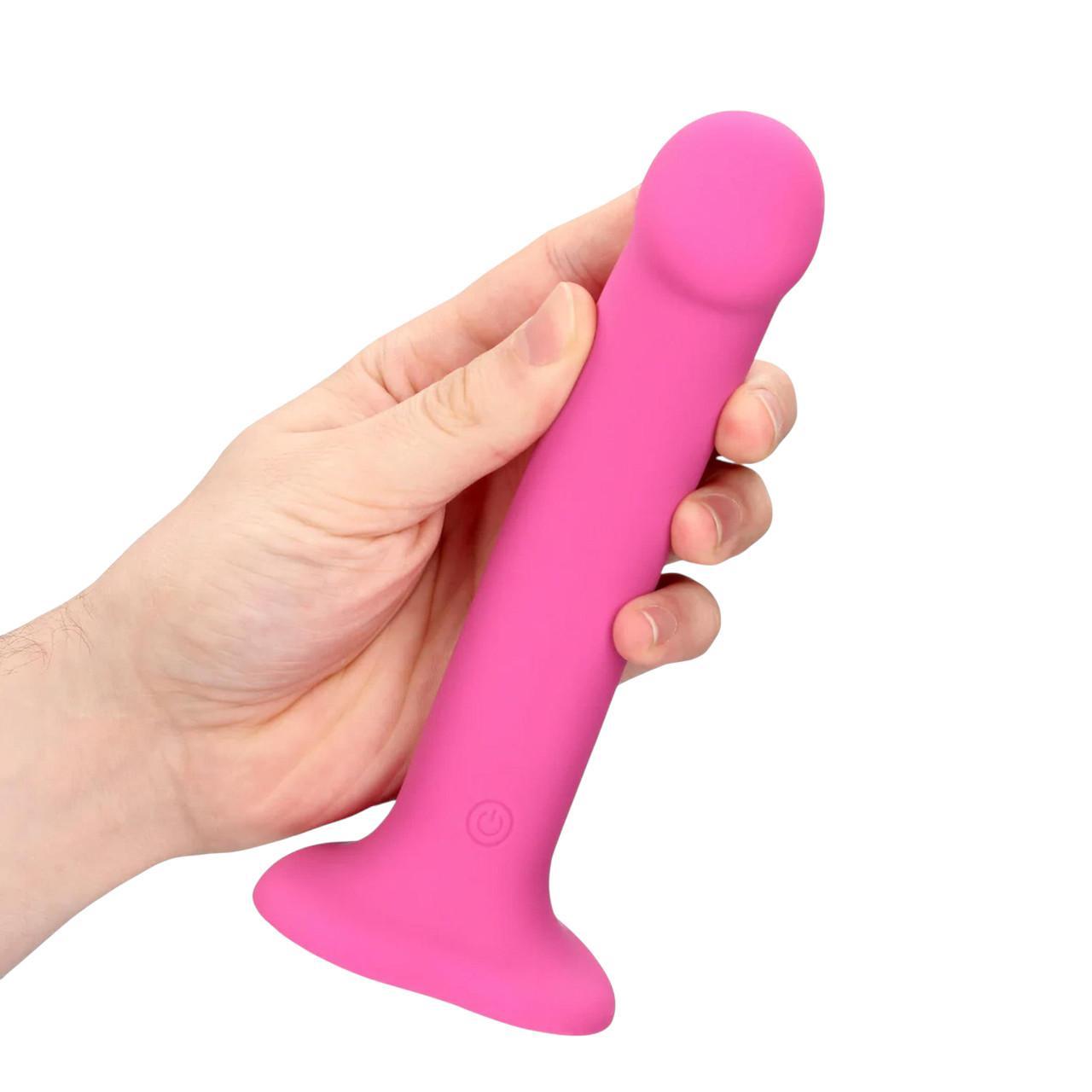 Średniej wielkości wibrujace dildo - 18,1cm