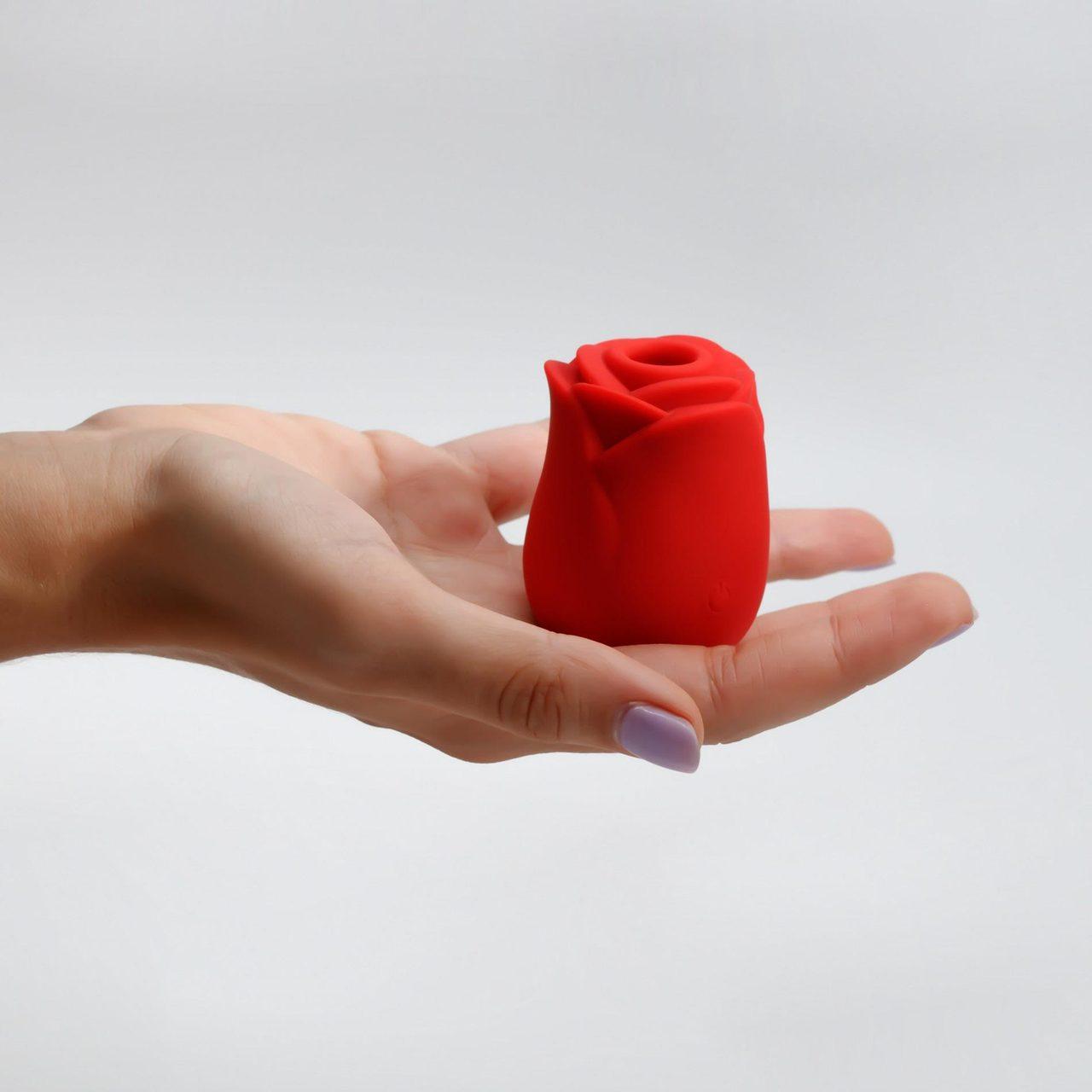 Stymulator łechtaczki z ssaniem i języczkiem 7 trybów | Loris.pl