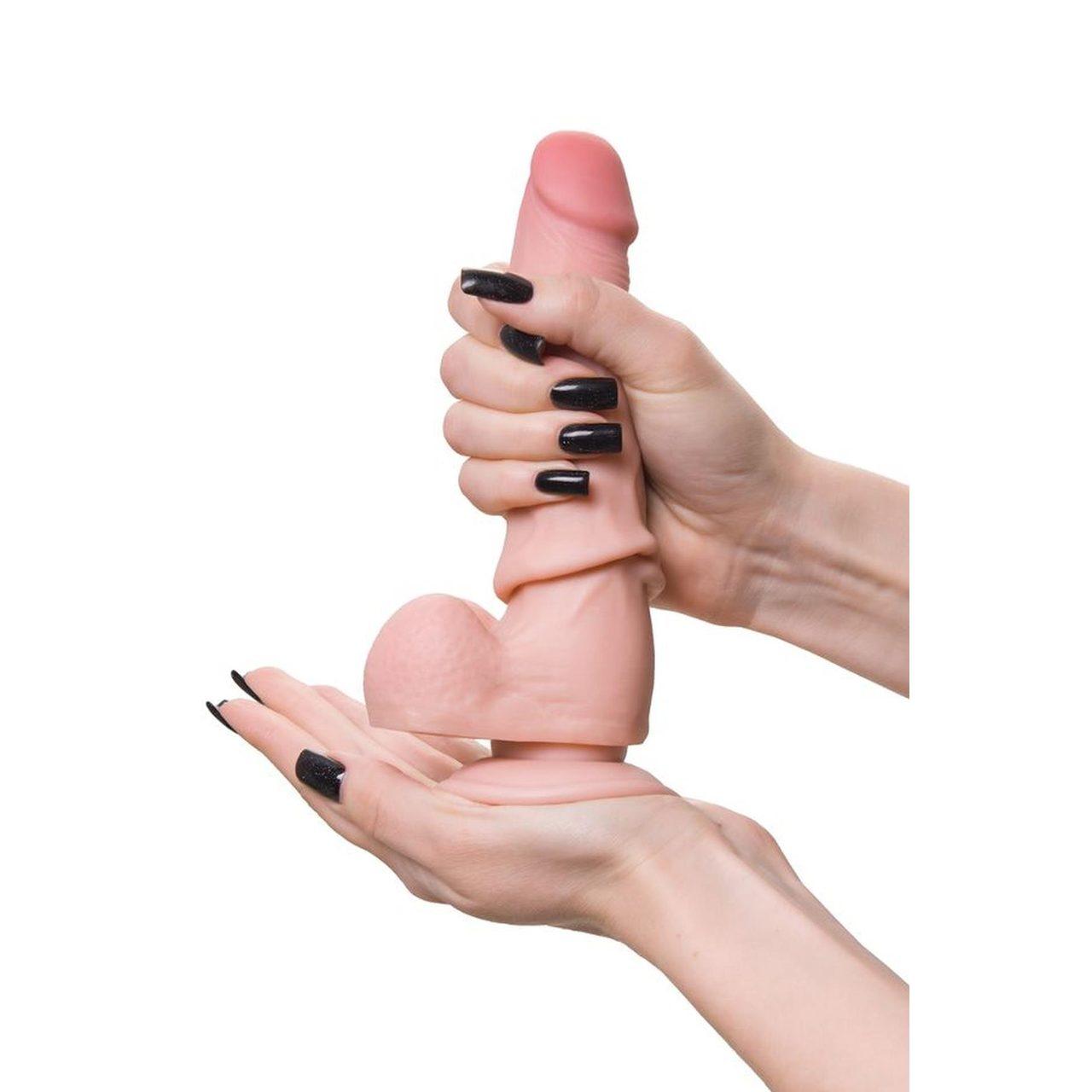 Realistyczne dildo cieliste 20 cm z przyssawką | Miękkie TPE