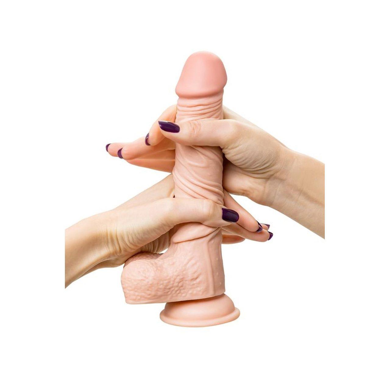 Realistyczne dildo 22 cm z przyssawką cieliste TPE | Loris.pl