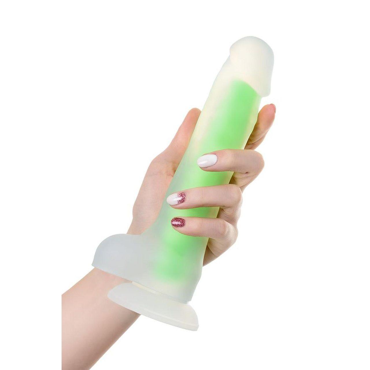 Świecące w ciemności dildo zielone 16,5 cm – realistyczny silikon | Loris.pl