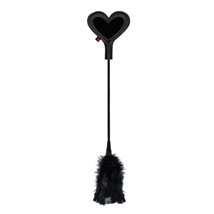 Frywolna czarna packa w kształcie serca Obsessive A704