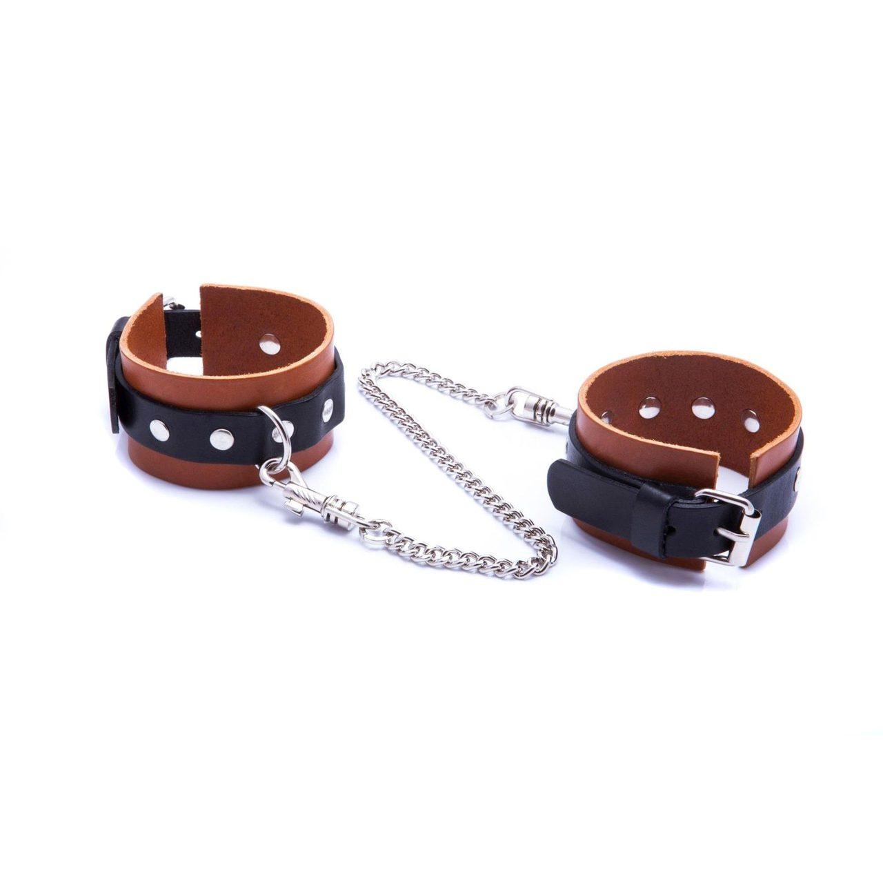 Skórzane kajdanki męskie koniakowe na ręce | regulacja i klamry