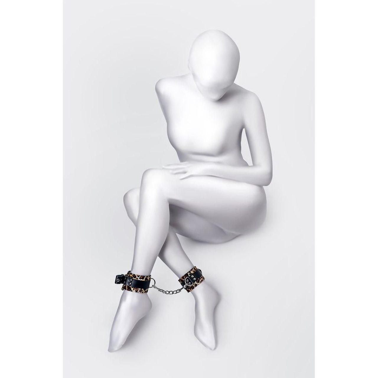 Kajdanki na kostki PU z nadrukiem 27 cm – regulowane | Loris.pl