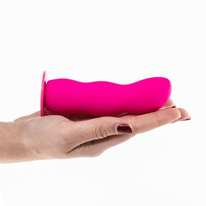 Różowy strap-on bez wibracji 12,5 cm – falowane dildo i regulowany harness