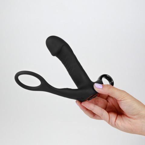 Masażer prostaty z pilotem i ringiem na penisa | Wibracje i ruch posuwisty
