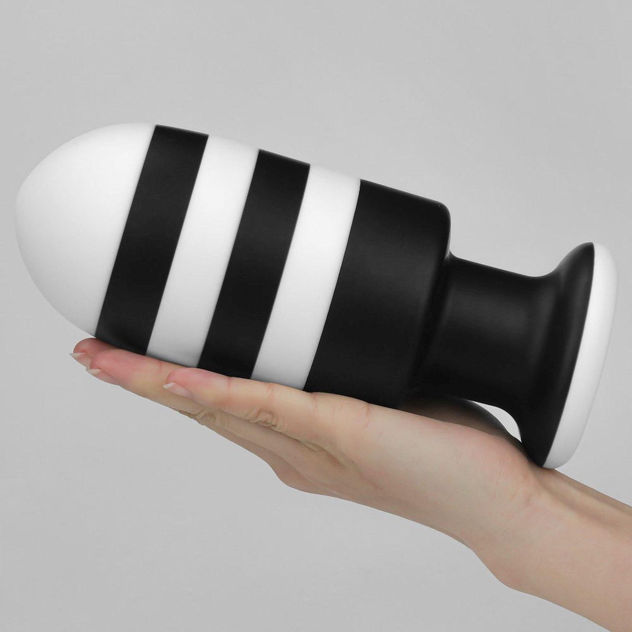 Silikonowy korek analny z przyssawką 19 cm – długi plug | Loris.pl