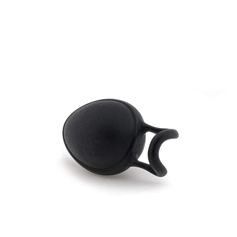 Pojedyncza czarna kulka gejszy