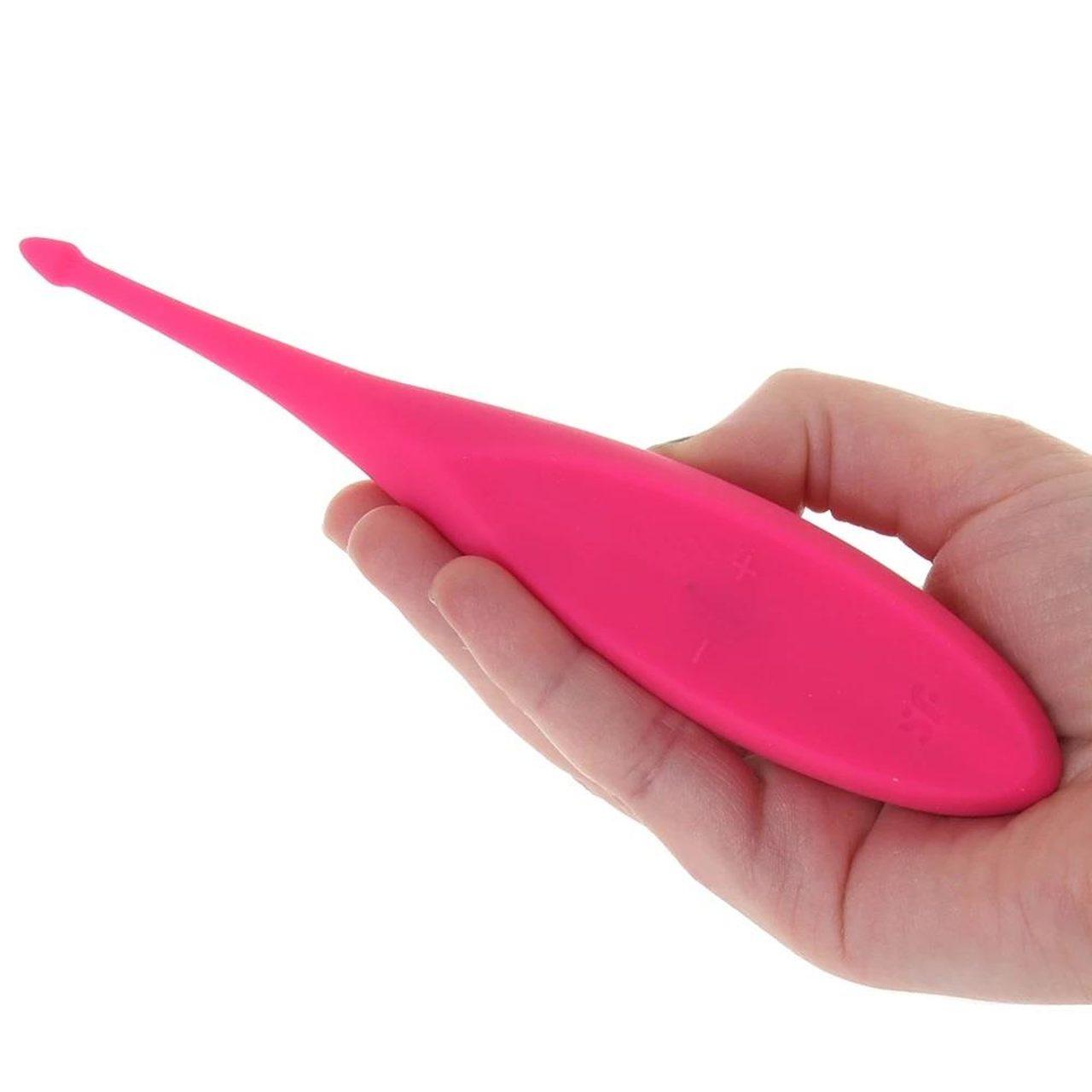 Satisfyer Twirling Fun magenta – stymulator z ruchomą końcówką | Loris.pl