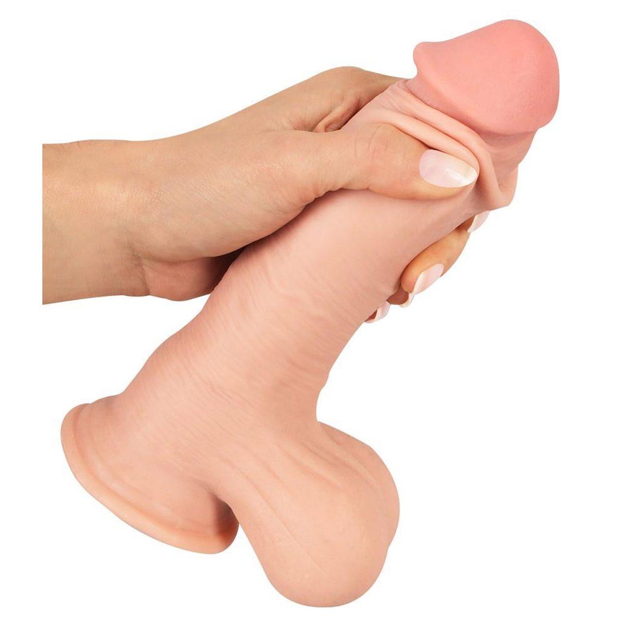 Realistyczne dildo z ruchomą skórką i przyssawką 19,9 cm | Loris.pl