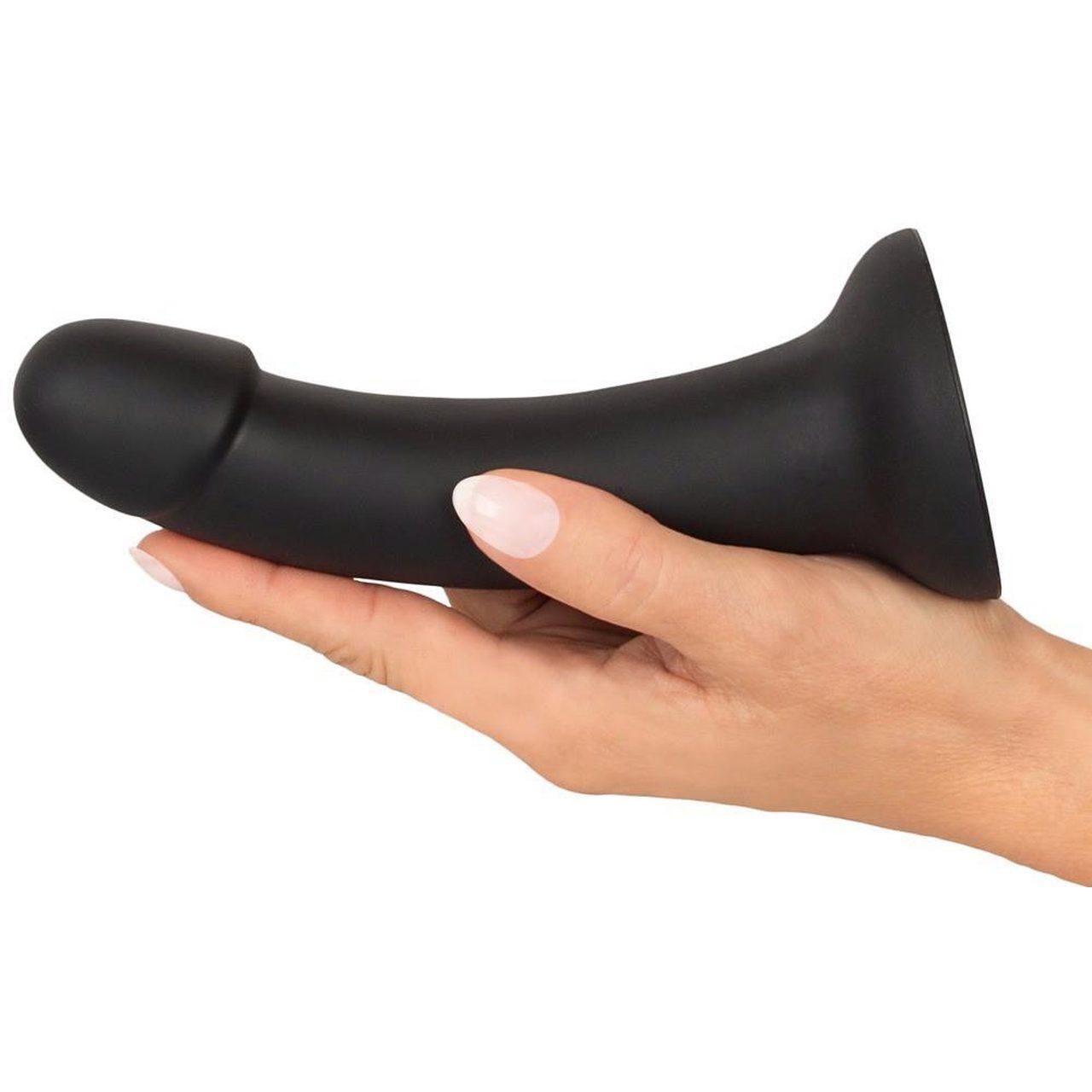 Koronkowy strap-on z dildo 17,5 cm z przyssawką | Loris.pl