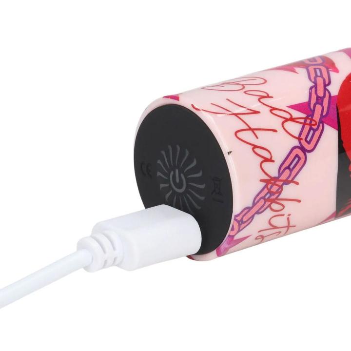 Różowy wibrator ładowany usb w stylu y2k z ergonomicznym kształtem
