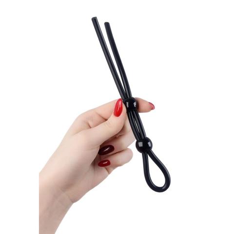 Regulowane lasso na penisa i mosznę z silikonu czarne 19,5 cm
