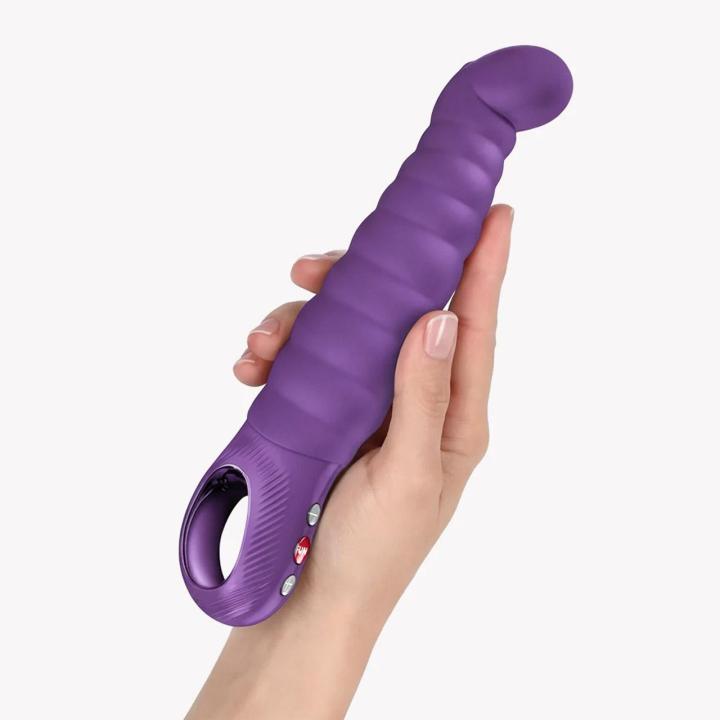 Wibrator do punktu G ciemny fiolet Fun Factory Patchy Paul Dark Violet– 12 trybów, uchwyt loop, USB-C, IPX7