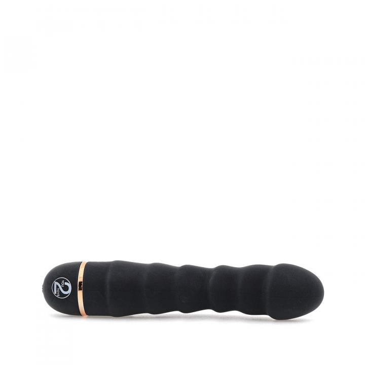 Karbowany silikonowy wibrator w czarnym kolorze – 16,5 cm