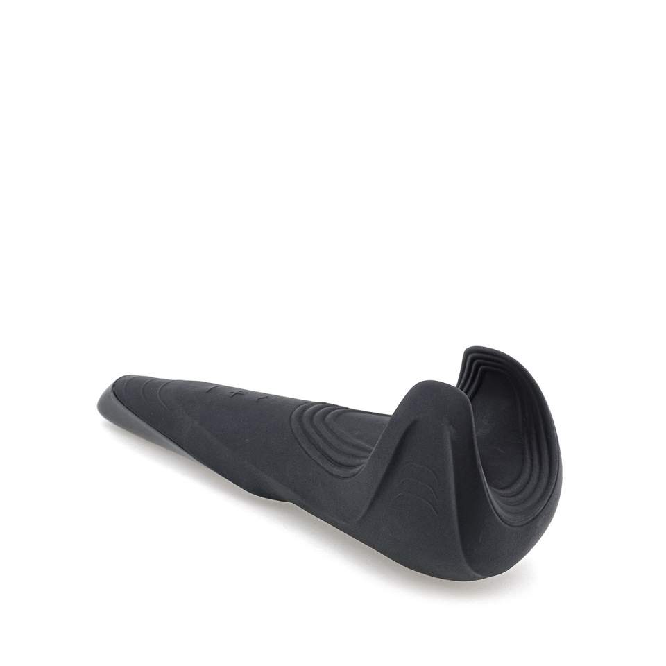 Czarny silikonowy masturbator ze skrzydełkami do stymulacji – 5 trybów wibracji