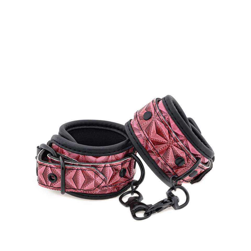 Para wyjątkowo stylowych kajdanek na kostki z wężową skórą 