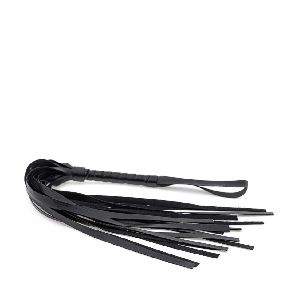 Mały skórzany pejcz o wielkiej sile