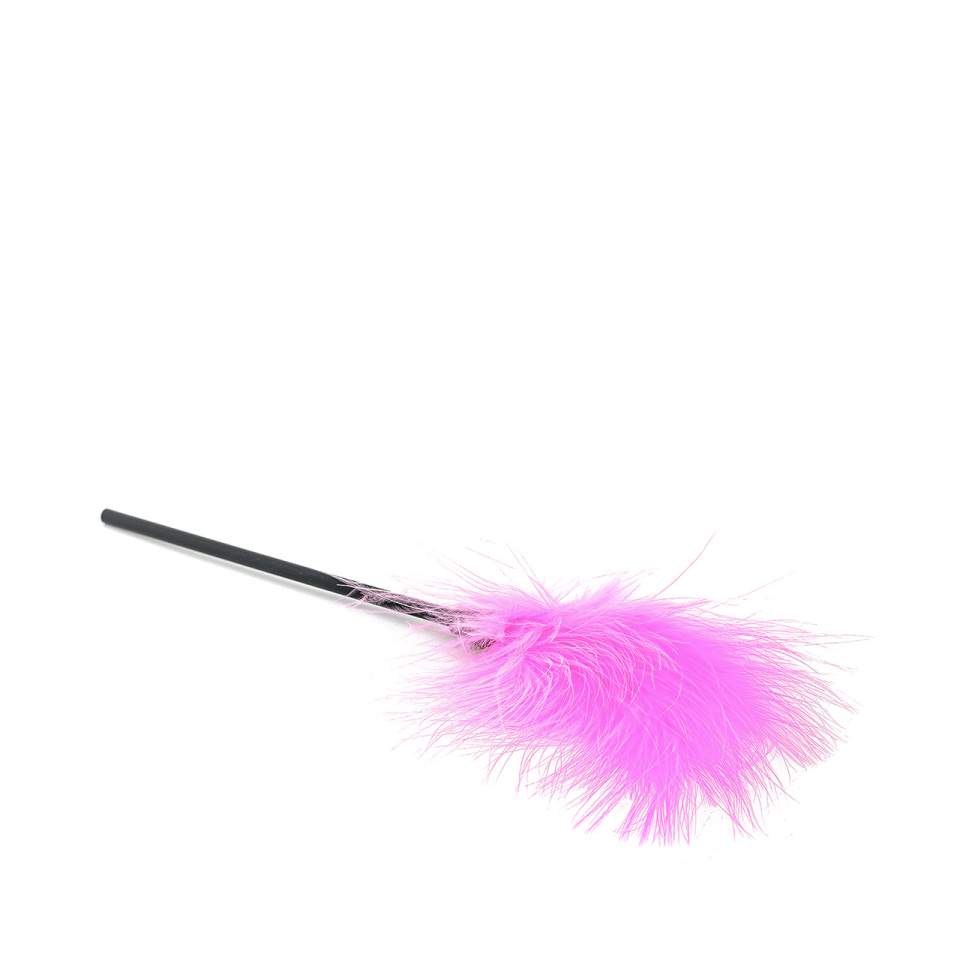 Różowe piórko z puchatą końcówką do gry wstępnej 