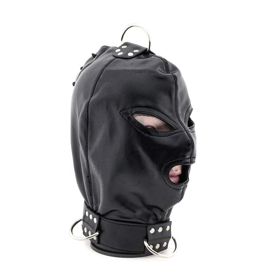 Czarna maska niewoli z kołnierzem i z metalowymi ringami