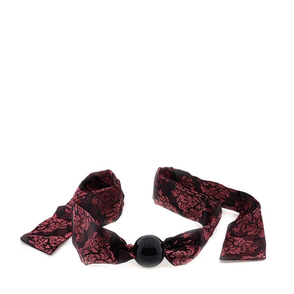 Silikonowy, czarny knebel ze wstążką 